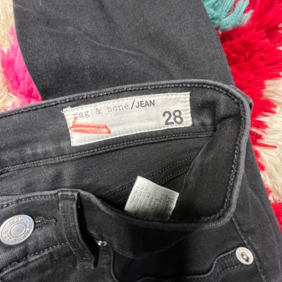 Rag & Bone denim. Size 28. - Picture 4 of 4